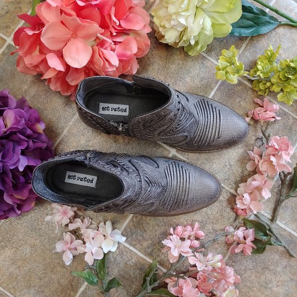 Not Rated - Nosara Gray Ankle Booties  Size 6.5 - Picture 3 of 8